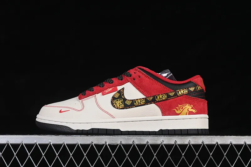 All categories Nk SB Dunk Series Nk SB Dunk Low High-end customized low-top sneakers Nike SB Dunk Low Year of the Horse limited white red gold High-end customized low-top casual sneakers DS6608-024